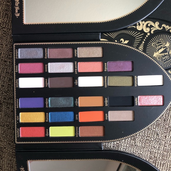 KVD Saint and Sinner with Original box - Picture 5 of 8